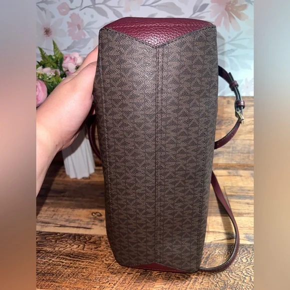 Michael Kors Red and Brown Shoulder Bag with Monogram Print EUC - Picture 3 of 6